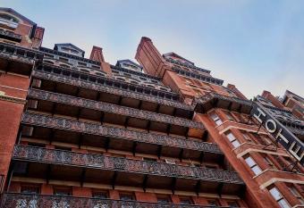 The Hotel Chelsea has Balcony rooms
