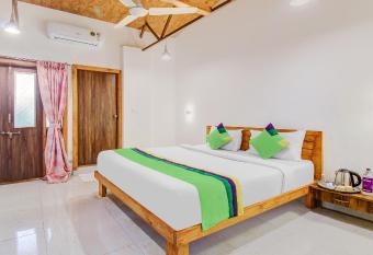 Treebo Trend Shivay Resort allows 18 year olds to book a room