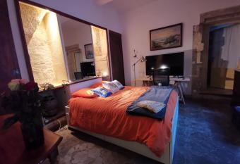 Experience unique dans un lieu magique allows 18 year olds to book a room