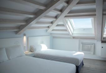 Hotel Alda San Bieito has Balcony rooms