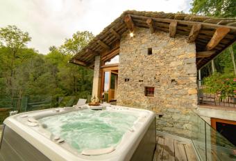 Baita Relais La Cesarina has Balcony rooms