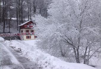 Gite du creux de la goutte has Balcony rooms