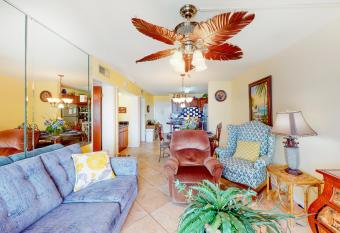 Plantation East #1104 has Balcony rooms