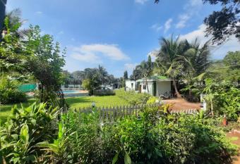 Savaz 7Bhk Villa Alibaug has Balcony rooms