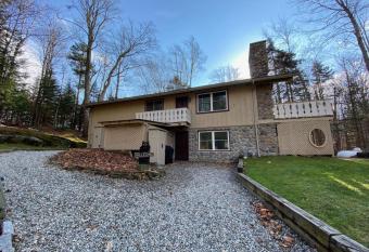 Fun In Fun Out By Killington Vacations Rentals has Balcony rooms