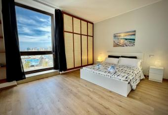 DIMORA SOTTORIPA 87B DI FRONTE ALL   ACQUARIO - GENOVABNB IT allows 18 year olds to book a room