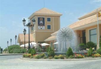 Luxurious flat with splendid views has Balcony rooms