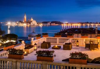 Baglioni Hotel Luna - The Leading Hotels of the World has Balcony rooms