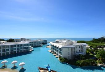 The Energy Seaside Huahin by PP has Balcony rooms