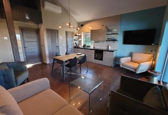 M  TA has Balcony rooms