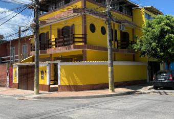 Casa de Praia com mirante vista mar em Arraial. has Smoking/Balcony rooms