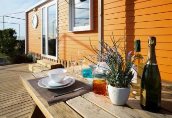 Camping 3 Estrellas has Balcony rooms