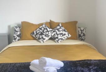 Blagnac Toulouse Like at home allows 18 year olds to book a room