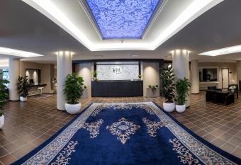 Hotel Mirage has Balcony rooms