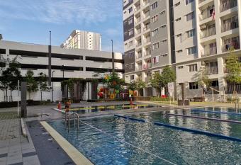 Rumah Sarah Semenyih allows 18 year olds to book a room