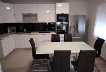 Apartmani   erek has Balcony rooms