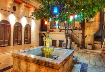 JOSEL  N HOTEL has Balcony rooms