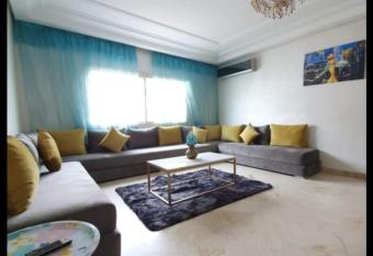 R  sidence jnane California has Balcony rooms