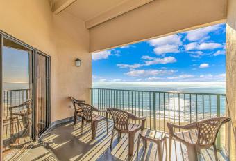 Oceanfront 2-Bedroom Penthouse! Stunning views! Sand Dunes Room 1234 - Sleeps 8! allows 18 year olds to book a room