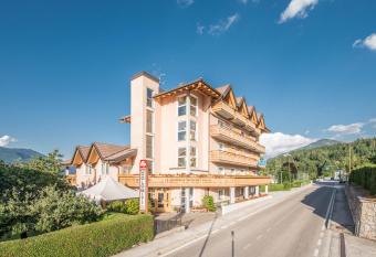 Hotel Dolomiti has Balcony rooms
