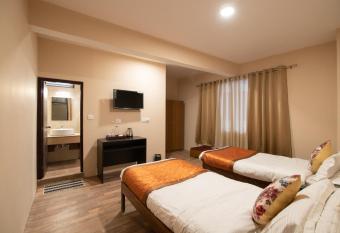 Hotel Shambhala has Balcony rooms