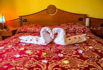 cupido park has Smoking rooms