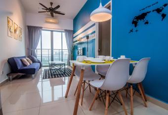 Designer DPulze Residence Cyberjaya By IdealHub has Balcony rooms