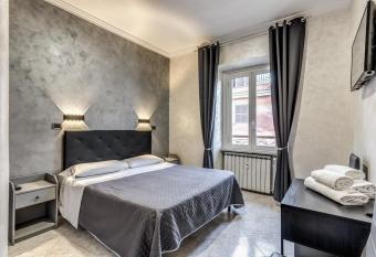 Hotel Planet allows 18 year olds to book a room