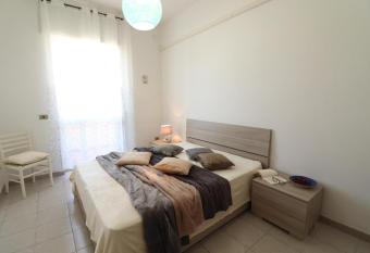 Casa Vacanza Atena Otranto has Balcony rooms