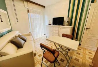 Suite Duca Sanremo - Garden & Seaview has Balcony rooms
