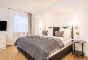 Wilhelms Apartment 601 allows 18 year olds to book a room