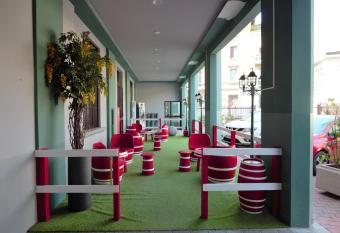 New Generation Hostel Milan Center Navigli allows 18 year olds to book a room