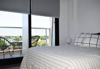 Hermoso dpto, dos dormitorios con estacionamiento has Balcony rooms