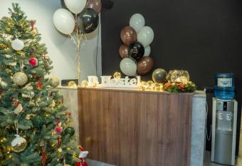 D - Hostel allows 18 year olds to book a room