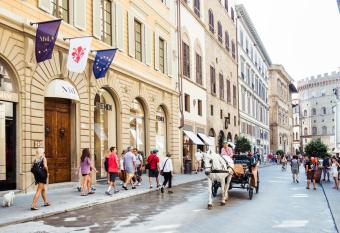 Hotel Mil   has Balcony rooms