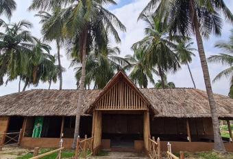 coconut tree guest house has Smoking/Balcony rooms
