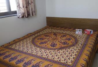 Snehabandh has Balcony rooms