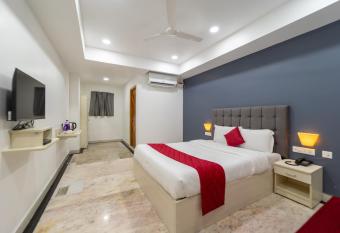 Seethala Bed & Breakfast has Balcony rooms
