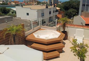 Cobertura Ingleses has Smoking/Balcony rooms