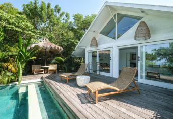 Salty Breeze Bali has Balcony rooms