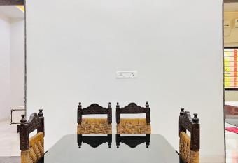 Minimalist 3BHK Flat in Central Raipur with Office Space allows 18 year olds to book a room