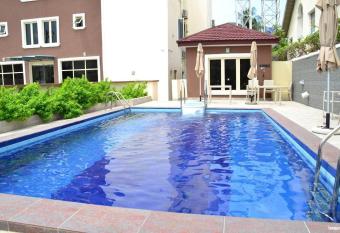 Ellyxville Hotel allows 18 year olds to book a room