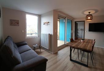 L ALSACIEN Centre Ville 2 chambres et Terrasse has Balcony rooms