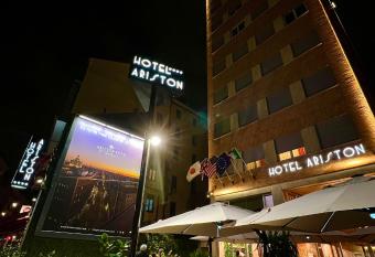 Hotel Ariston allows 18 year olds to book a room