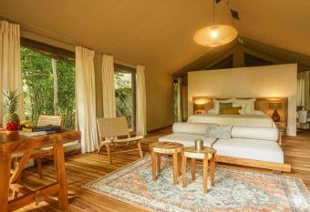 Zunya has Balcony rooms