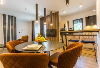 Villa Braga a6 has Balcony rooms