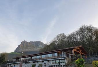 CAMPING RAMALES allows 18 year olds to book a room