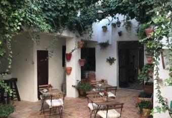 La Casa de F  lix has Balcony rooms