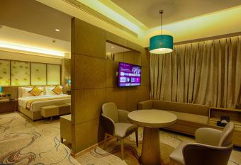 Sunhill Portico allows 18 year olds to book a room