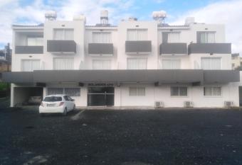 ROLANDOS APTS allows 18 year olds to book a room